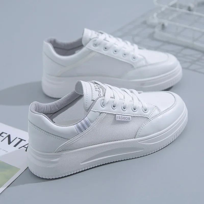 Sneakers de mode en maille légère, polyvalentes et chic.