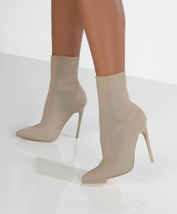 Bottines à talons aiguilles Bellanor, alliant confort et féminité.